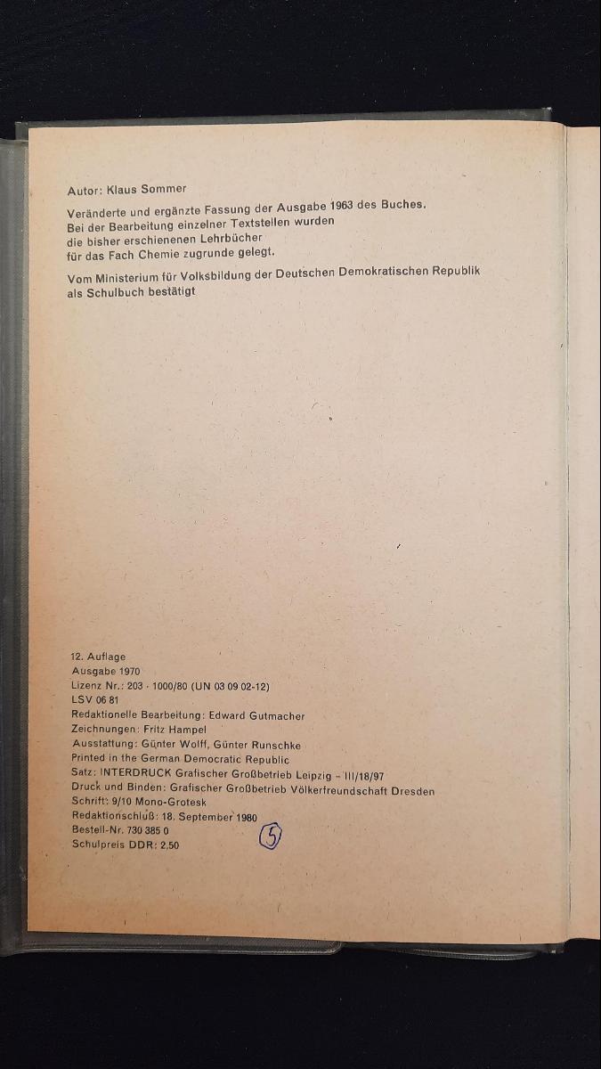 Chemie in Übersichten Lehrbuch DDR 1981 – Bild 3