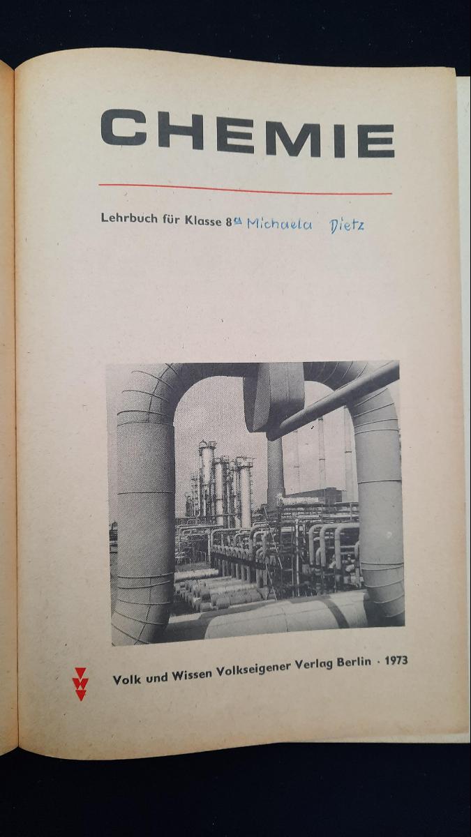 CHEMIE Lehrbuch für Klasse 8 Lehrbuch DDR 1973 – Bild 2