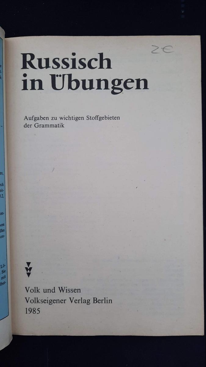 Russisch in Ubungen Lehrbuch DDR 1985 – Bild 2