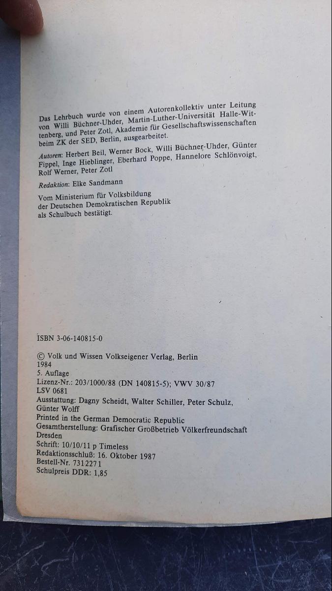 Staatsbürgerkunde Klasse 8 Lehrbuch DDR 1988 – Bild 3